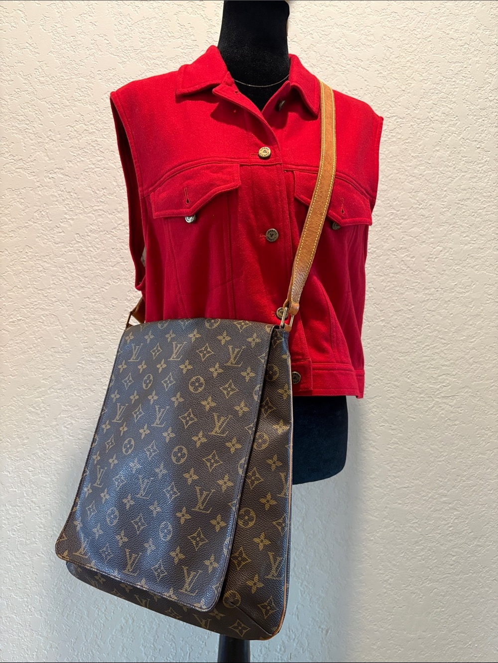 Louis Vuitton Monogram Canvas Crossbody Messenger Bag - Brown/Tan Strap